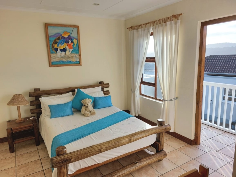 6 Bedroom Property for Sale in Cola Beach Western Cape
